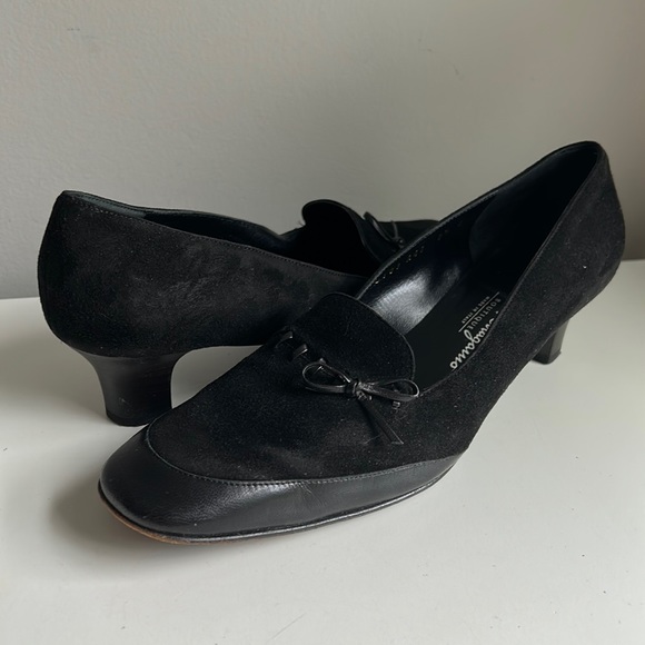Salvatore Ferragamo Shoes - SALVATORE FERRAGAMO Boutique Black Leather & Suede Pump Size 8.5